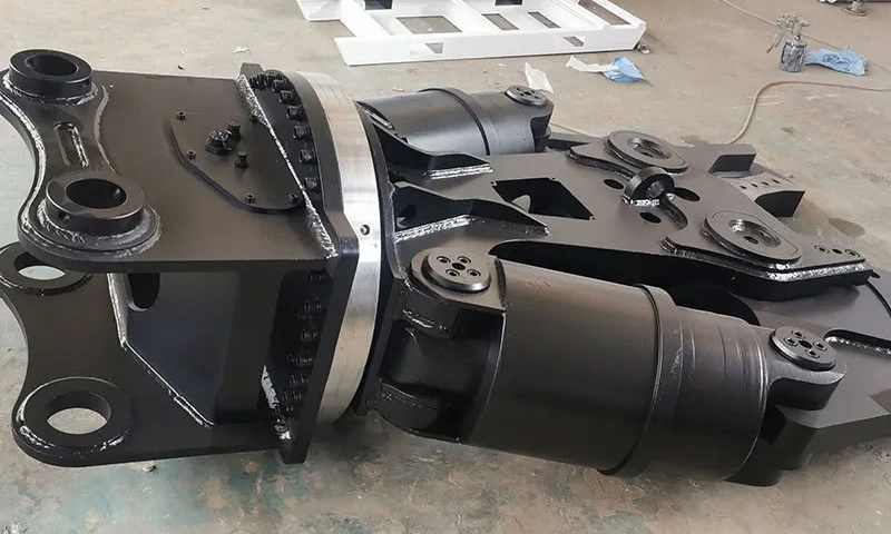 Hydraulic shear body and cylinder connections on a workshop floor